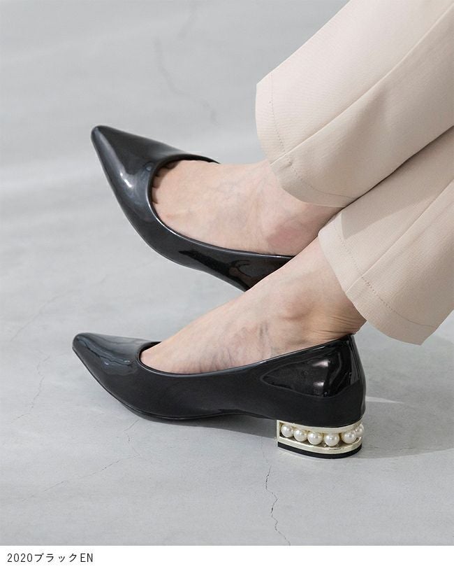 menue（メヌエ） ヒールコンシャス パールモチーフ ポインテッドトゥ
