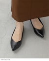 menue (メヌエ) ポインテッドトゥ Vカットデザイン ローヒール パンプス
