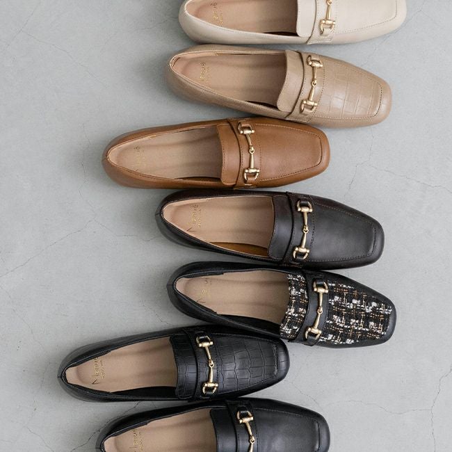 menue (メヌエ) スクエアトゥビットローファー