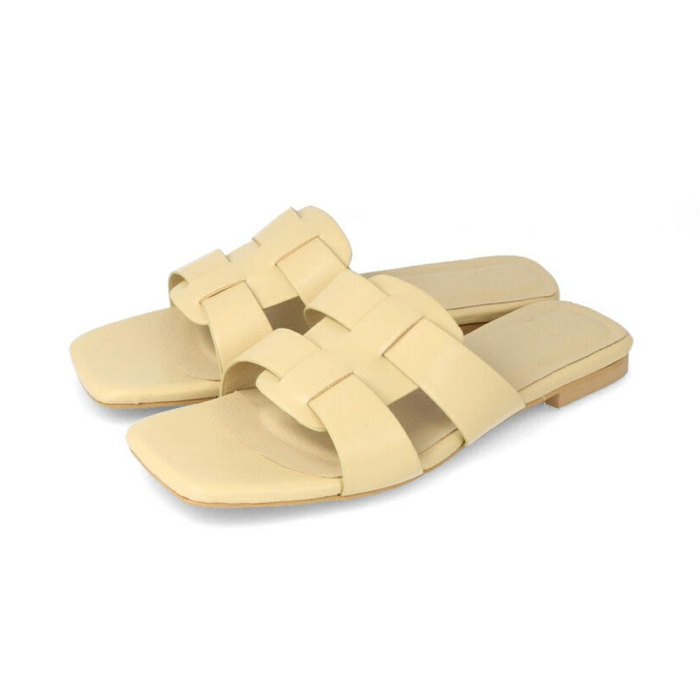 menue (メヌエ) 編み込みストラップ フラットヒール サンダル