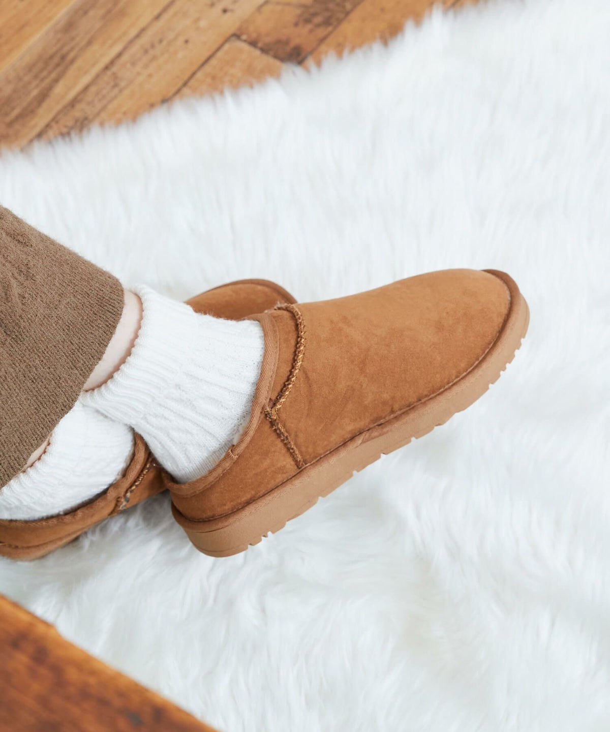 mooimooi (モーイモーイ) ムートンスリッポン