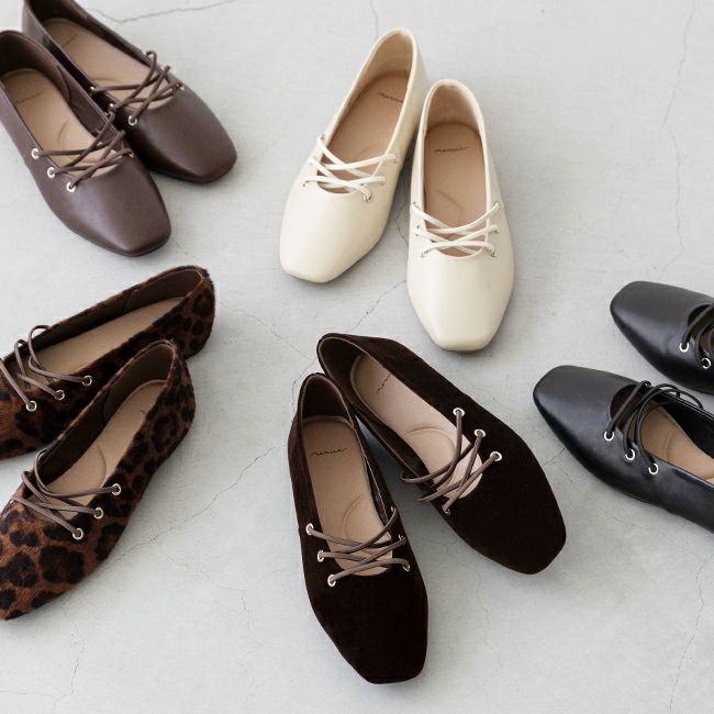 menue (メヌエ) レースアップ スクエアトゥ パンプス