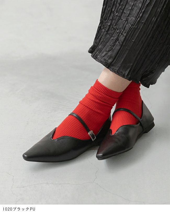 menue (メヌエ) U字カッティング フラットパンプス