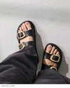 menue (メヌエ) ゴールドバックル フラットサンダル
