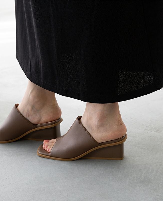 menue luxe (メヌエ リュクス) スクエアデザイン オープントゥ