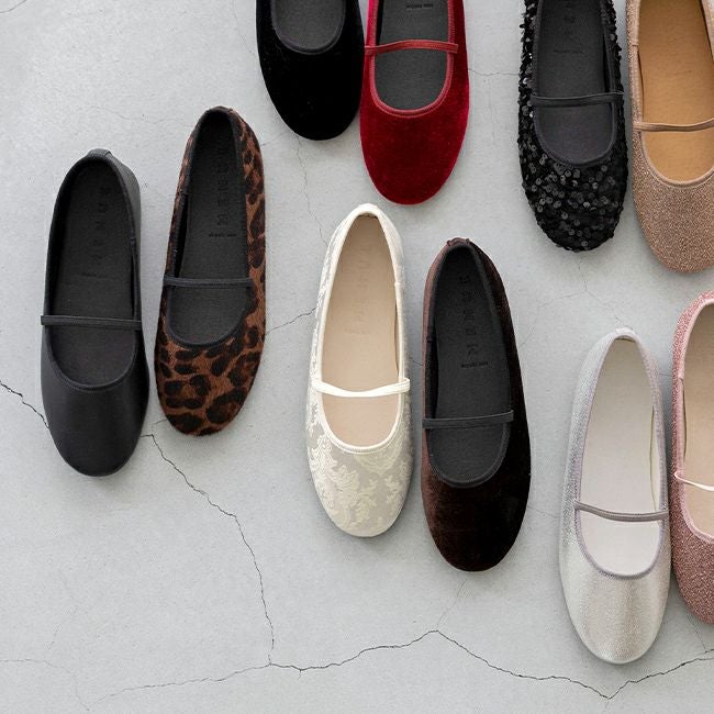 menue (メヌエ) ラウンドトゥ ゴムストラップ バレエシューズ