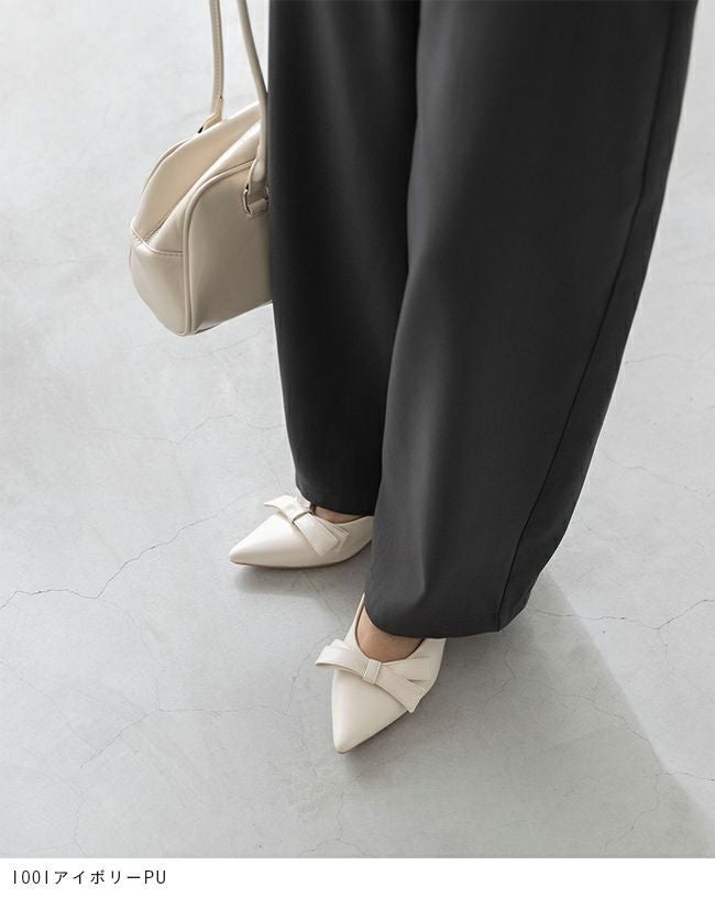 menue (メヌエ) リボンモチーフ ポインテッドトゥ ヒールパンプス