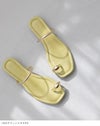 menue (メヌエ) ゴールドモチーフ フラットサンダル